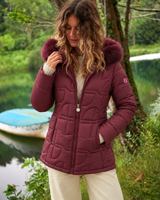 Parka Vera granate acolchada con capucha de pelo - Le Option Nord